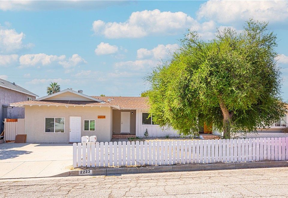 1st image of 2223 Mesquite Dr
