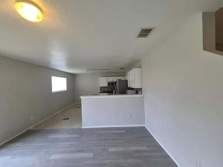 4526 Safe Hbr — Photo 6