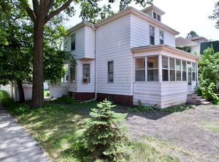 919 10th St N, Fargo, ND 58102