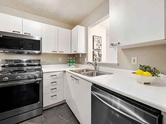 5th image of 182 Malloy Ln #25E