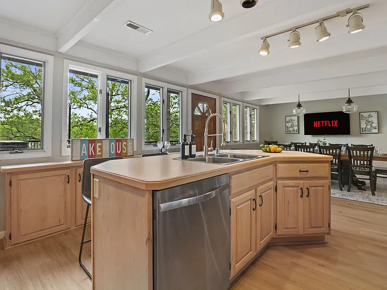 10500 N East Riverview Dr — Photo 50