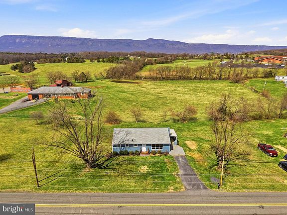 4th image of 856 Leaksville Rd