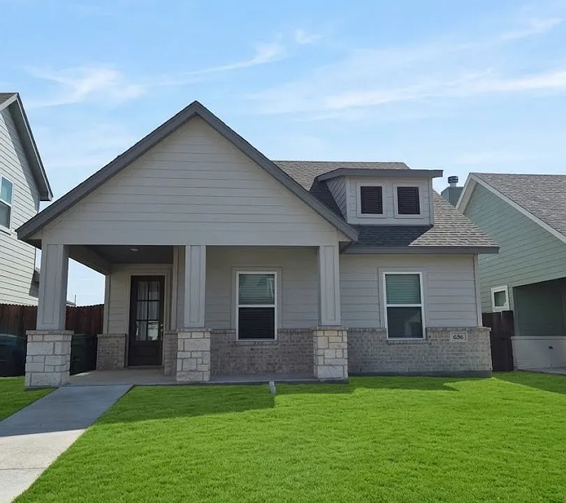 656 The Cottages Dr