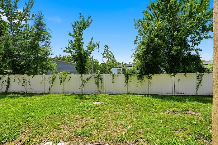 5150 Playpen Dr #4 — Photo 21