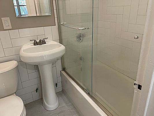 4th image of 417 E 82nd St APT 5B