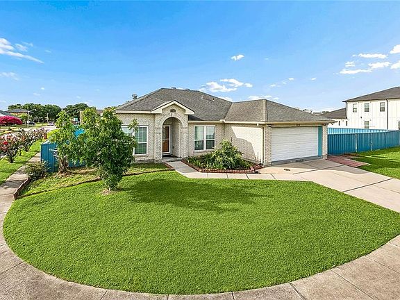 2nd image of 2276 N Harper Dr
