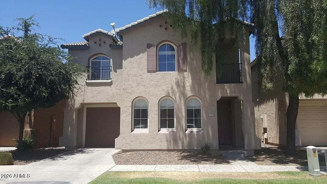 3 bed, 2.5 bath, 1534 sqft, $1,995 — Photo 1