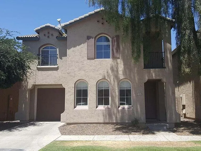 1410 E Mobile Ln — Photo 1