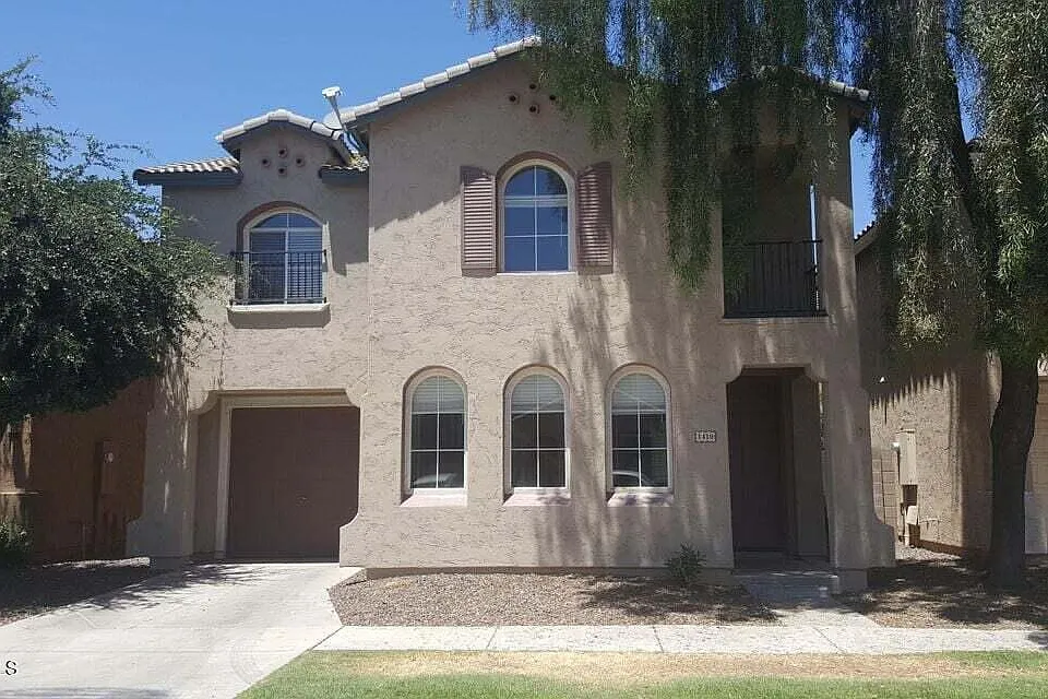 1410 E Mobile Ln
