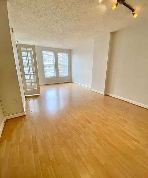 601 Pennsylvania Ave NW #1002 — Photo 1