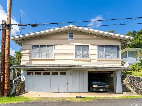 2745 Booth Rd APT C, Honolulu, HI 96813