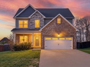 373 Rye Dr, Clarksville, TN 37043