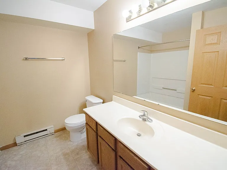 1872 Deerhaven Ln NE #5 — Photo 14