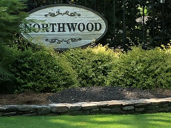 2nd image of 4465 Dogwood Way