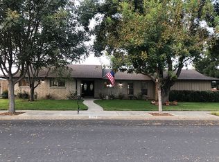 204 Carter Cir, Hanford, CA 93230