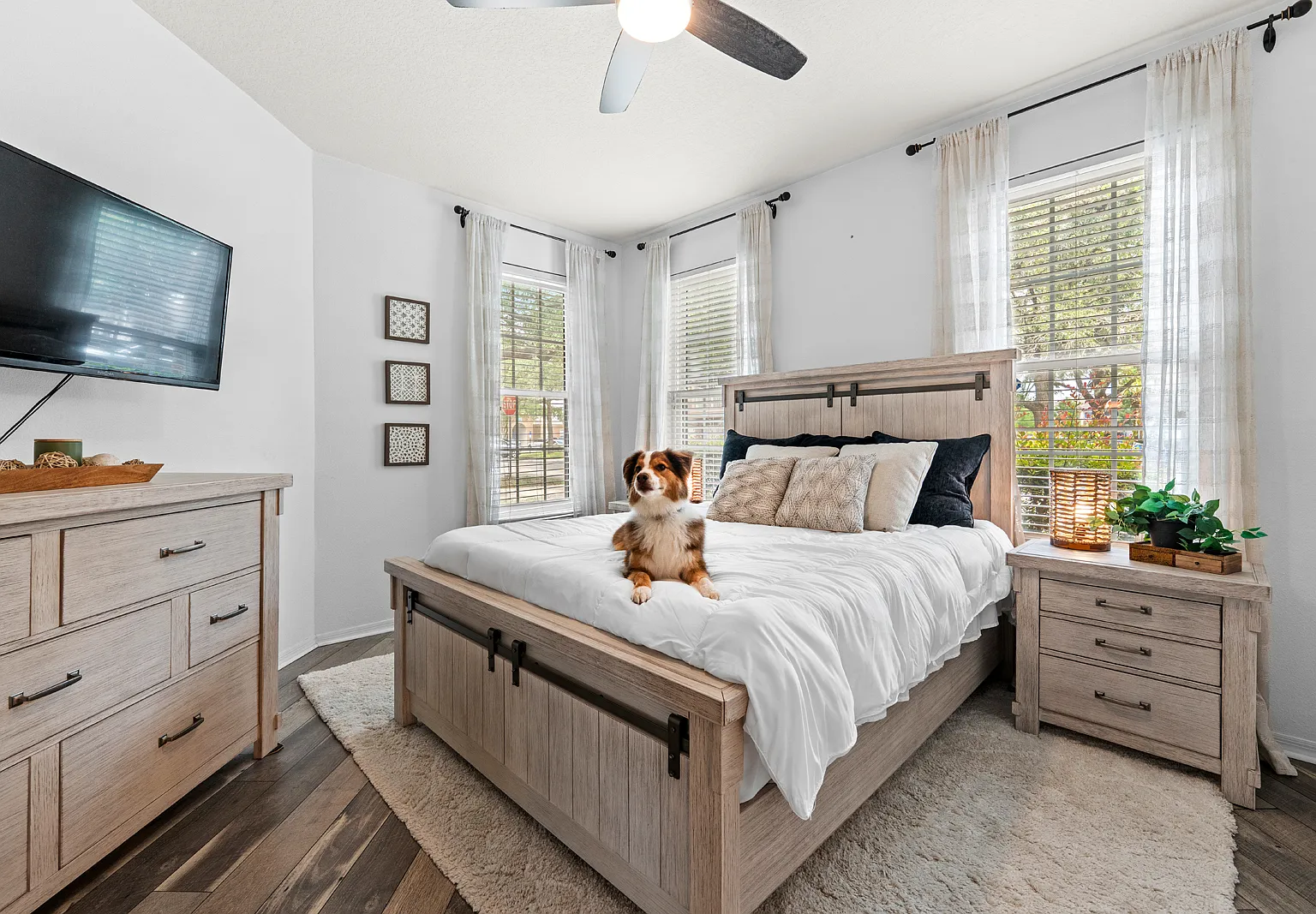 2 bed, 1225 sqft, $2,200 — Photo 4