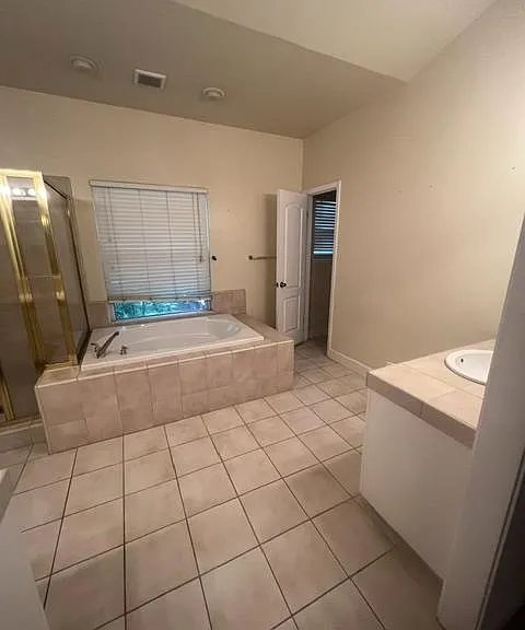 1877 E Turnberry Ave — Photo 43