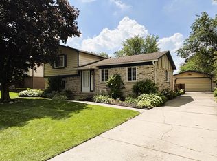 19324 Todd Dr, Clinton Township, MI 48038