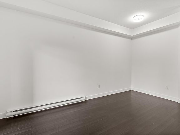 4th image of 13555 Gateway Dr #108