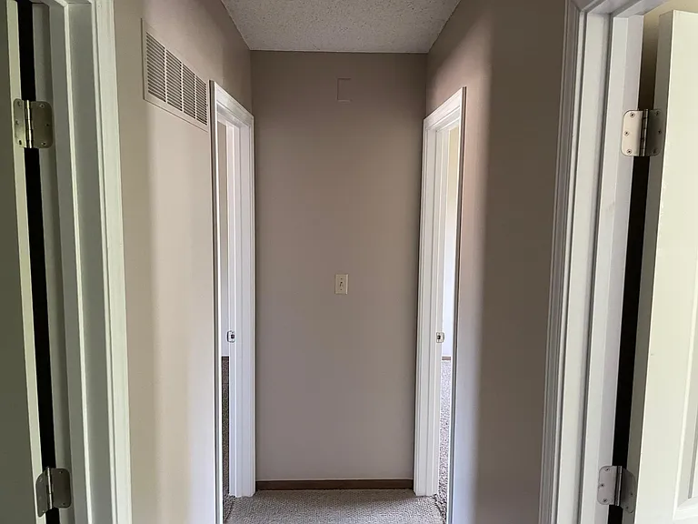 4324 Abbott Rd — Photo 11