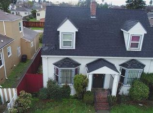 9821 Sunnyside St, Oakland, CA 94603