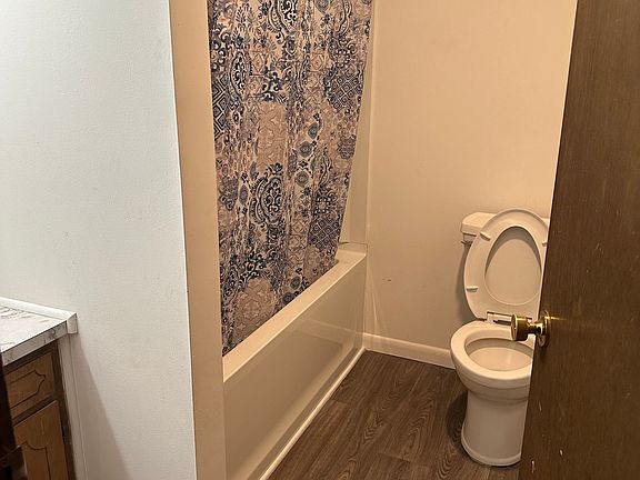 5th image of 124 Cumberland Dr