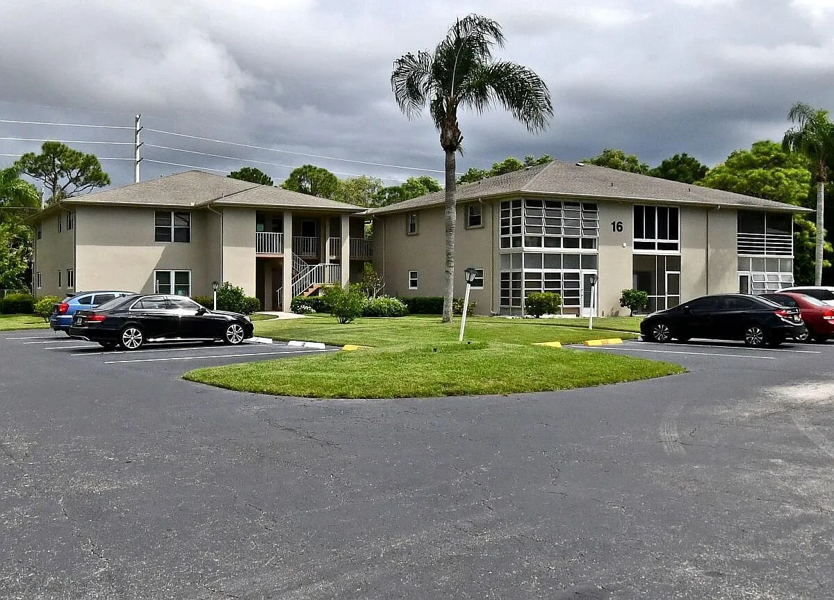 2 bed, 2.0 bath, 1170 sqft, $1,700 — Photo 1