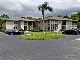 16 Lake Vista Trl