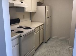 816 Indiana Ave APT 103, Jeffersonville, IN 47130