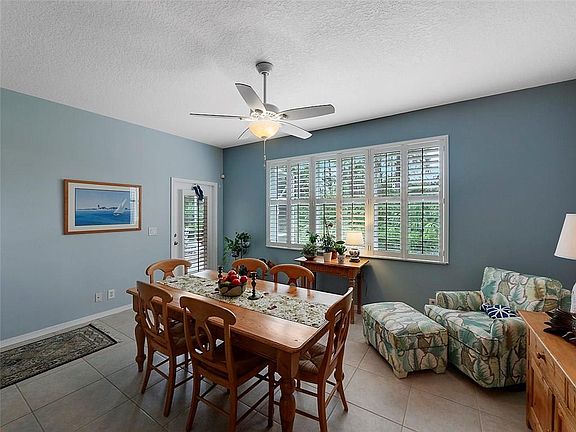 4th image of 3774 NW Pin Oak Dr