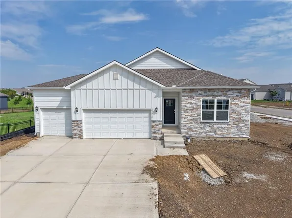 24810 W 178th Ct, Gardner, KS 66030