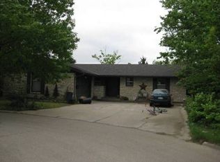 2035 Rockhill Cir, Manhattan, KS 66502