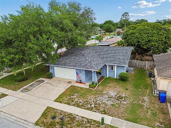 3rd image of 4733 Ridge Point Dr