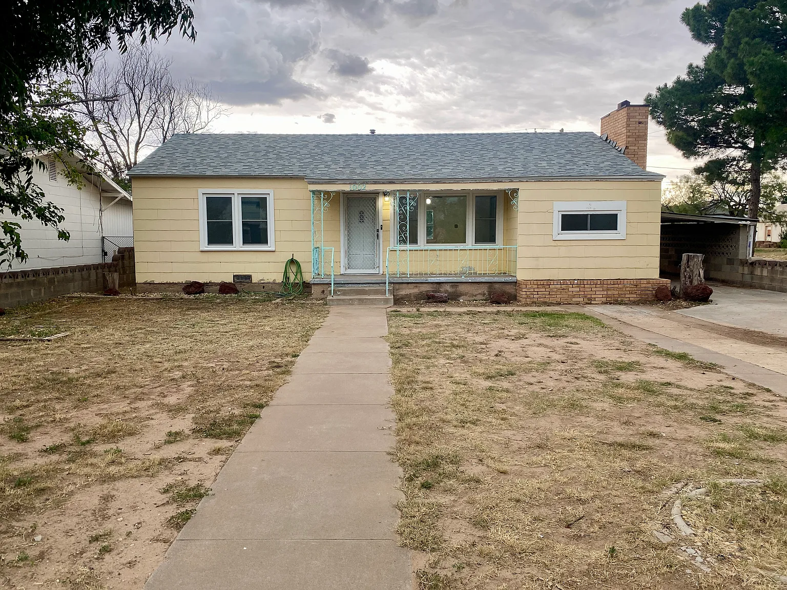 3 bed, 1281 sqft, $1,449 — Photo 1