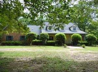 120 Springdale Dr, Terry, MS 39170