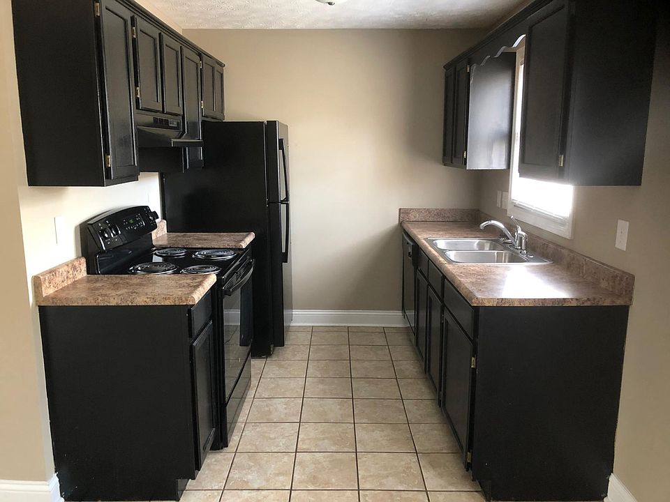 1st image of 240 Saint George St APT 2
