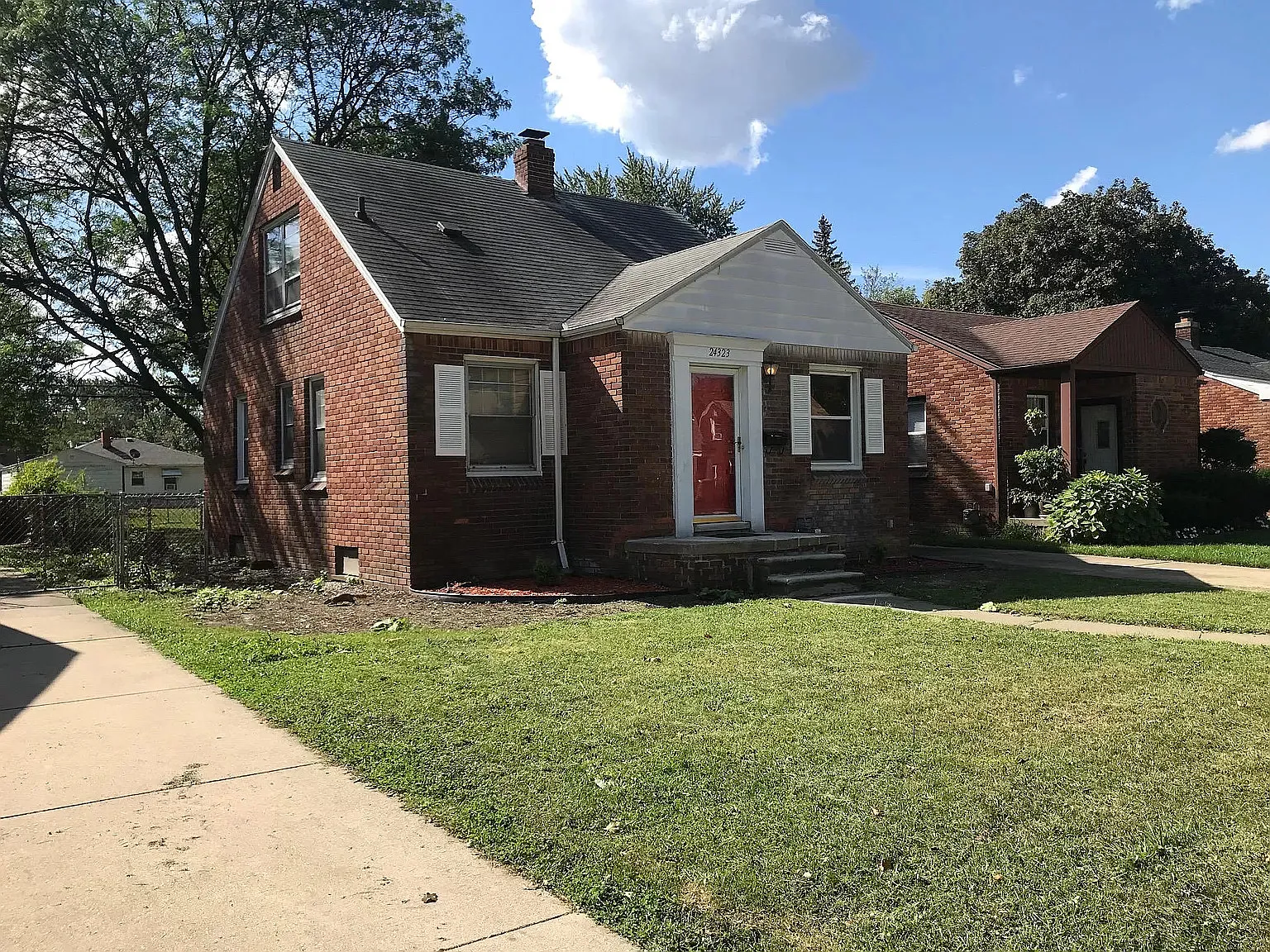 3 bed, 1094 sqft, $1,675 — Photo 2