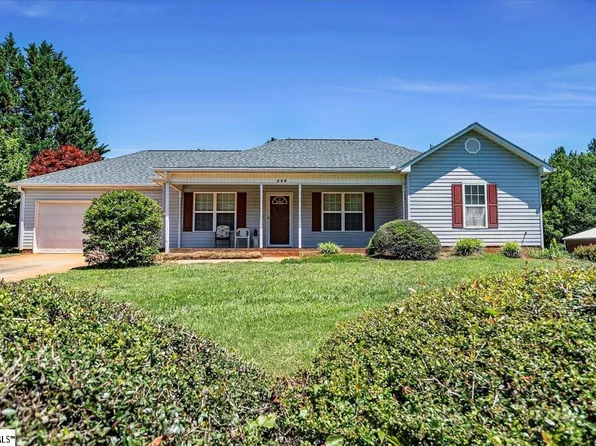 179 Red Globe Ln, Woodruff, SC 29388