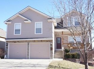 553 N Old Mill Rd, Independence, MO 64056