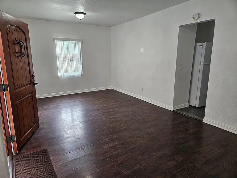 3172 Farnsworth Ave — Photo 4