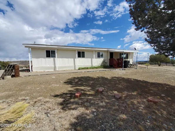 10745 S Cholla Dr, Mayer, AZ 86333