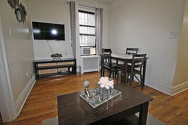 1st image of 63 W 107th St APT 21