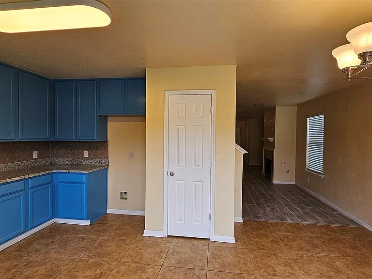 22135 Greengate Dr — Photo 12