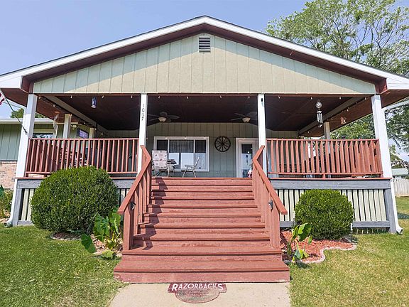 5th image of 1007 Lakeside Dr