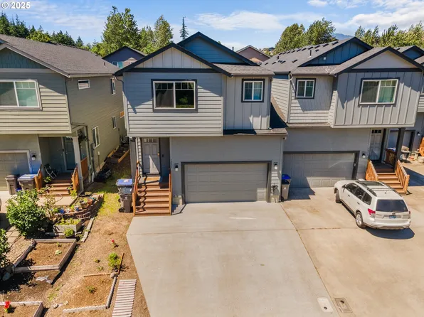 1233 SE Windsong Dr, Cascade Locks, OR 97014