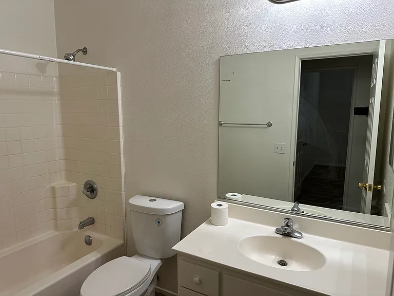 14781 Delicious St — Photo 9