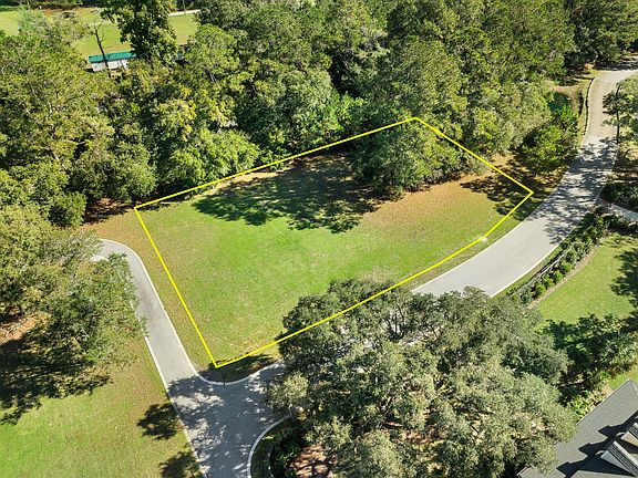 3rd image of 3364 Pond Crossing Ct