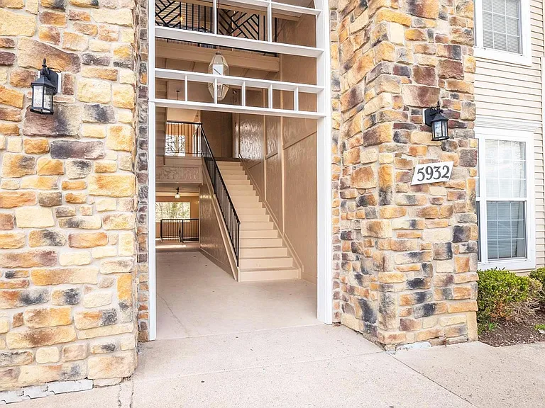 5932 Founders Hill Dr #202 — Photo 3
