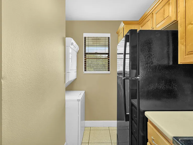 650 W Pope Rd #208 — Photo 18