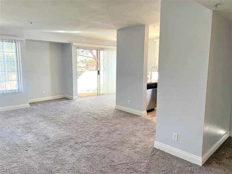 2111 Sealion Dr — Photo 24